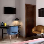 La Nova Bed And Museum